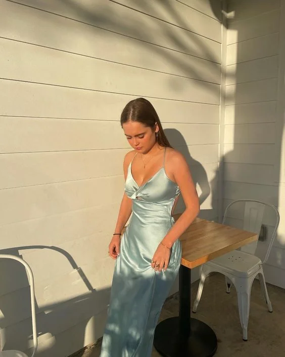 women's bespoke dressesChic Straps Prom Dress,Graduation Dress,Formal Gown Y1979