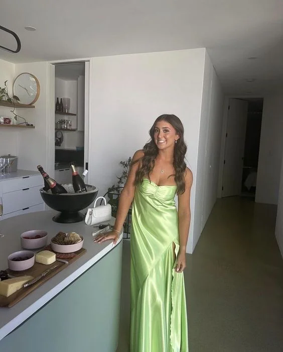 women's limited-edition dressesSimple Green Prom Dress,Green Formal Gown Y1978