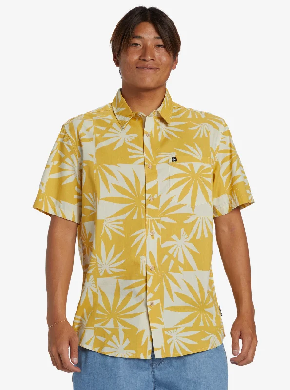 Men's Wrinkle-Free Shirts for Easy CareQuiksilver Apero Organic Classic S/S Shirt-Ochre Men's Wrinkle-Free Shirts for Easy CareQuiksilver Apero Organic Classic S/S Shirt-Ochre