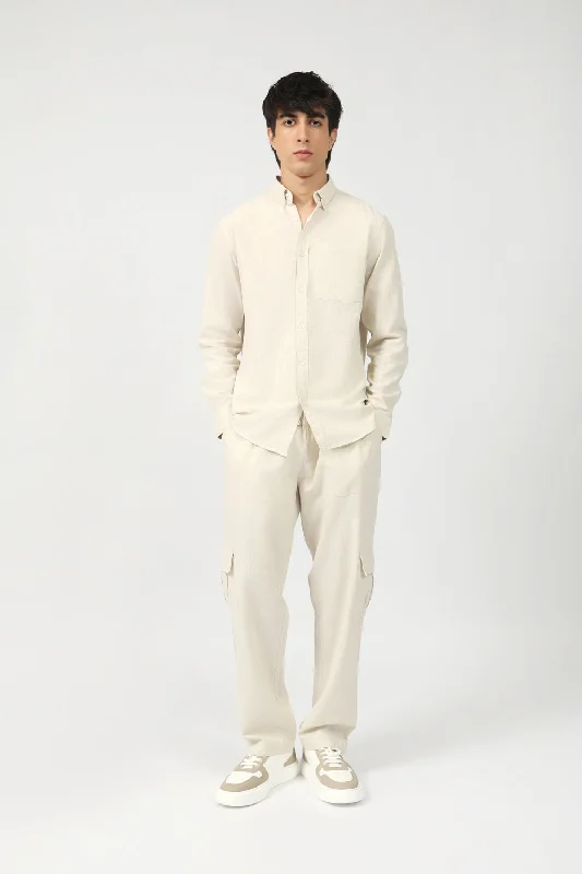 Men's Minimalist Shirts for a Clean LookBUTTON DOWN TEXTURED SHIRT
