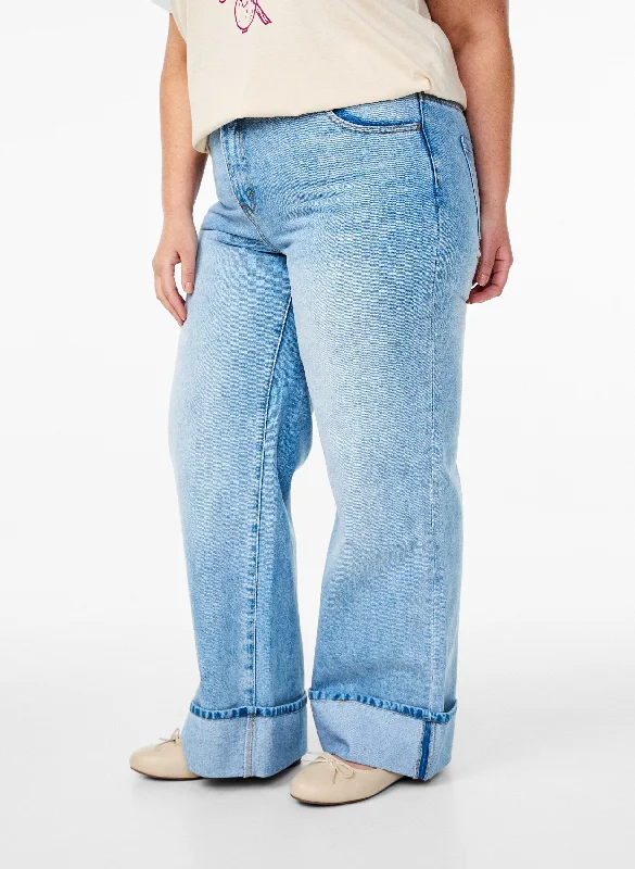 Leather Patch Men's JeansZizzi Alis Jean in Blue 30"