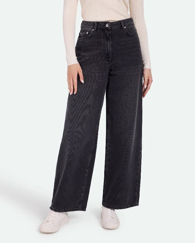 Light Wash Men's JeansAiyas 3813 Jeans - Black