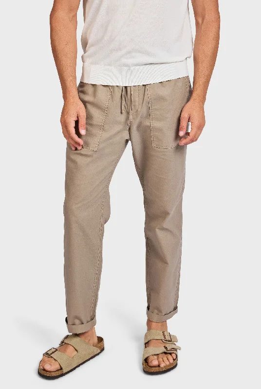 Men's Button-Fly Pants for a Traditional TouchOxford Beach Pant