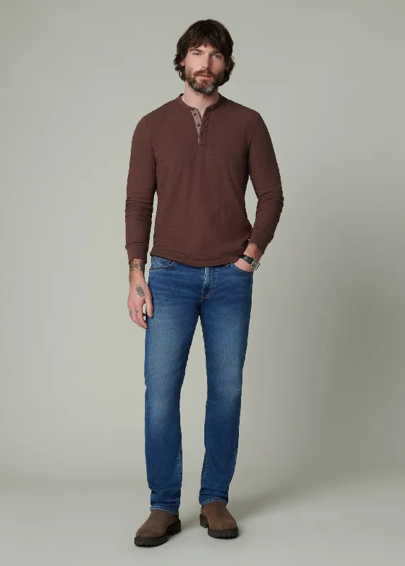 Men's Jeans with a Destroyed LookTHE BRIXTON