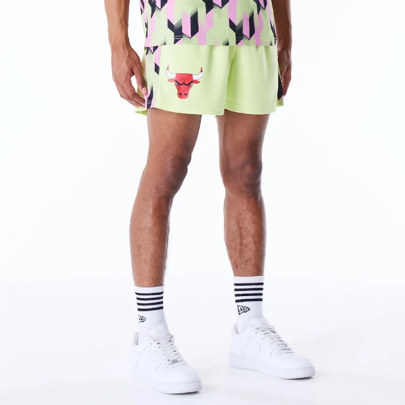 Men's Pants with Hidden PocketsChicago Bulls NBA Soccer Pastel Green Short Shorts