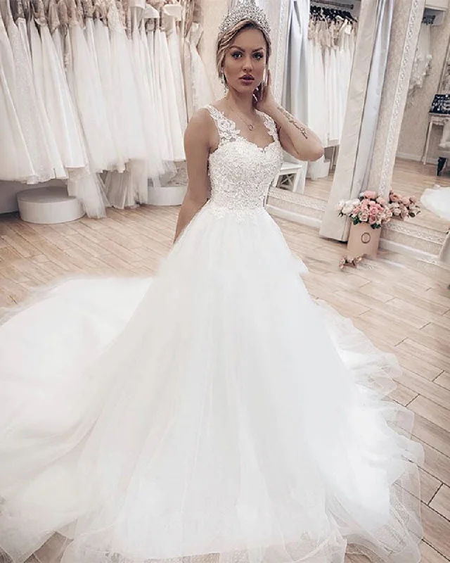 women's lightweight dressesRomantic Lace Tulle V Neck Wedding Dress Women Formal Bridal Gown Court Train women's lightweight dressesRomantic Lace Tulle V Neck Wedding Dress Women Formal Bridal Gown Court Train