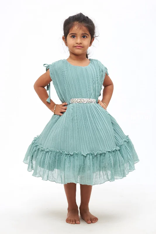 women's sheath dressesGirls Emerald Green Pleated Georgette Party Dress with Contemporary Poncho Sleeves women's sheath dressesGirls Emerald Green Pleated Georgette Party Dress with Contemporary Poncho Sleeves
