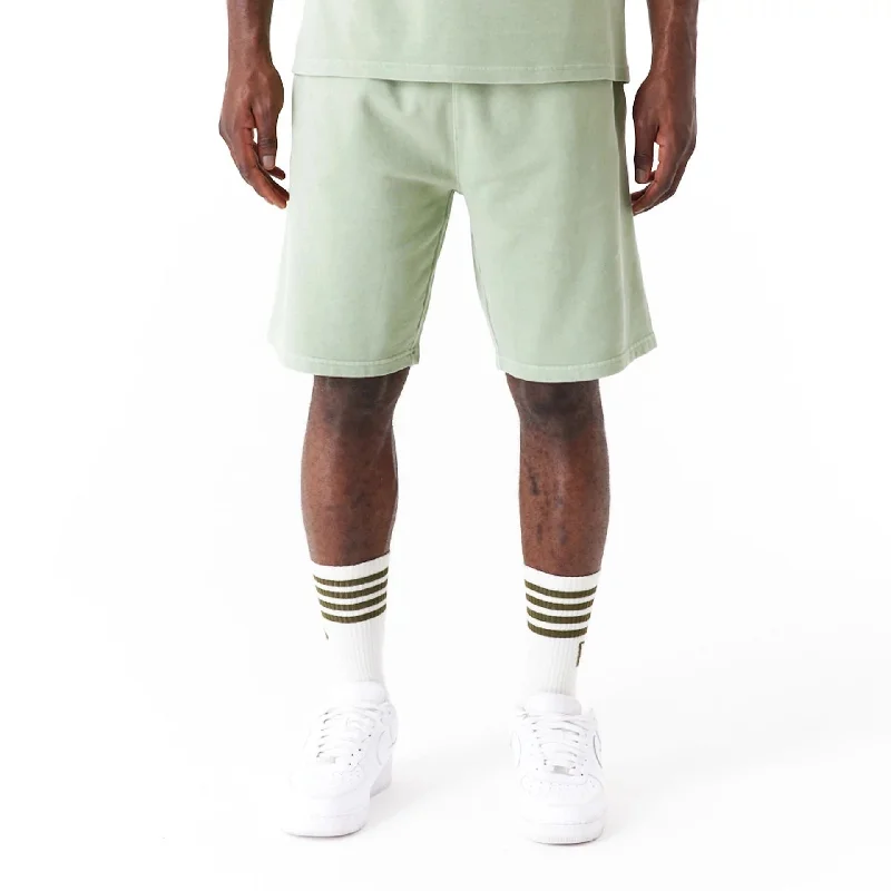 Men's Patterned Pants with Geometric DesignsNew Era Washed Green Shorts
