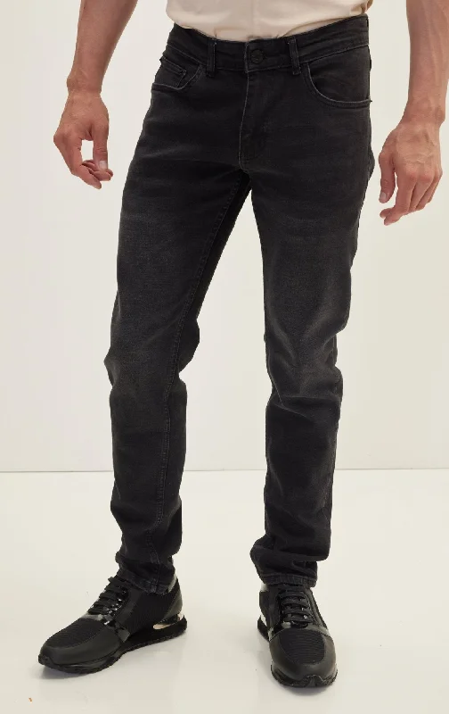 Men's Jeans with Fashionable RipsClassic Slim Fit Jean - Black
