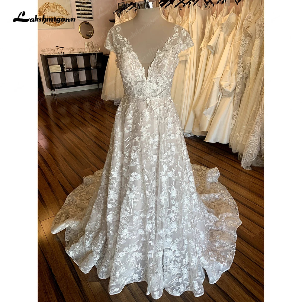 Fit-And-Flare DressRoycebridal Full Lace Boho Wedding Dress For Women Sexy V Neck Short Sleeves Bride Dress Lace Applique A-Line Sweep Train Custom Fit-And-Flare DressRoycebridal Full Lace Boho Wedding Dress For Women Sexy V Neck Short Sleeves Bride Dress Lace Applique A-Line Sweep Train Custom