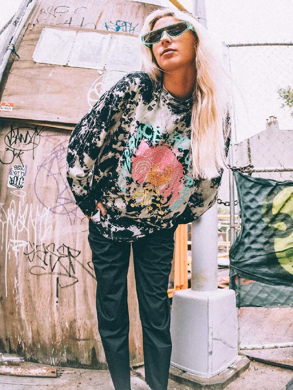 Fashionable Men's JeansFeatured Artist Tetsunori Basic Long Sleeve Tee - Multi