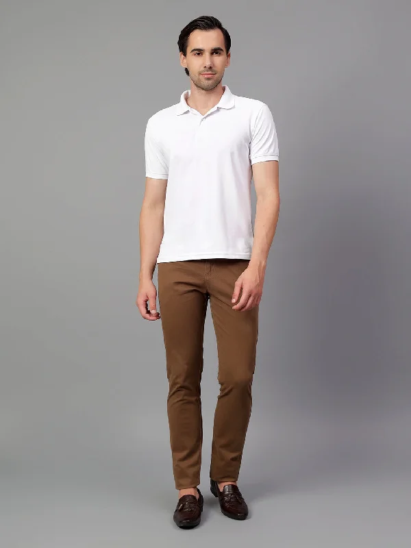 Men's Pants with Belt LoopsMen's Brown Self Design Non-Pleated Casual Trouser