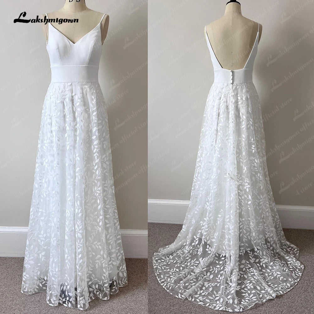 Laced-Up DressRoycebridal Lace Wedding Dress Appliques V Neck Sweep Train Bride Gown Wedding Party Dresses Elegant Bridal Gown Laced-Up DressRoycebridal Lace Wedding Dress Appliques V Neck Sweep Train Bride Gown Wedding Party Dresses Elegant Bridal Gown