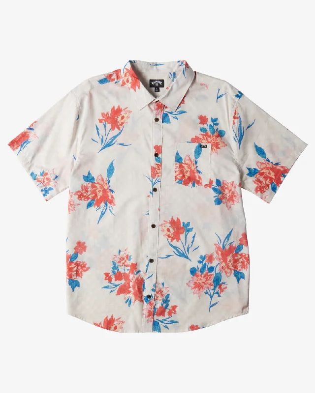 Men's Layering Shirts for Seasonal TransitionsBillabong Sundays S/S Shirt-Fog