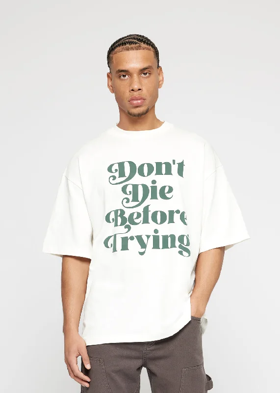Men's Flowy Shirts for a Relaxed LookTrying T-Shirt