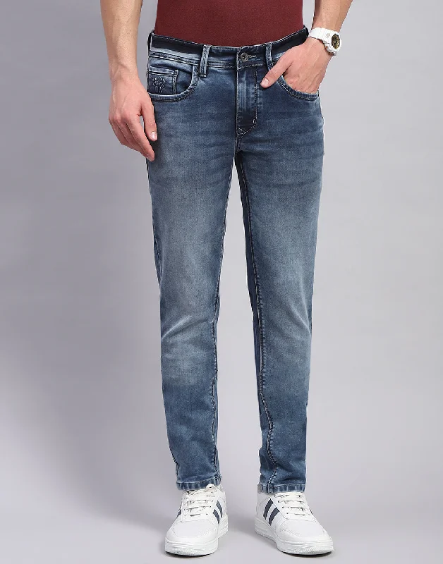 Men's Jeans for a Casual LookMen Blue Light Wash Skinny Fit Denim