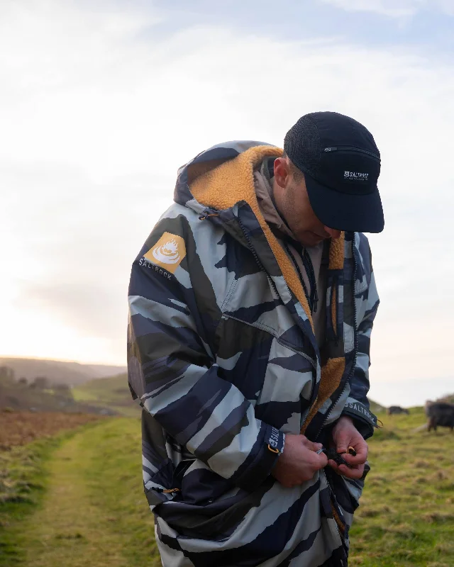 Men's Coats with Vintage StyleRecycled Changing Robe - Camo Stripe