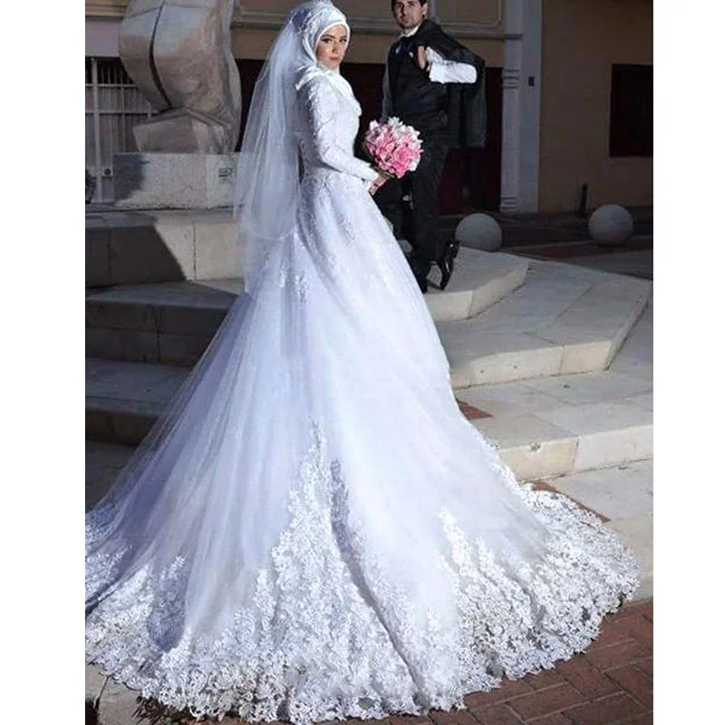 Sleeveless DressVintage Lace Arabic Wedding Dress Long Sleeves Dubai Bridal Dresses robe de mariée 2018 Sleeveless DressVintage Lace Arabic Wedding Dress Long Sleeves Dubai Bridal Dresses robe de mariée 2018