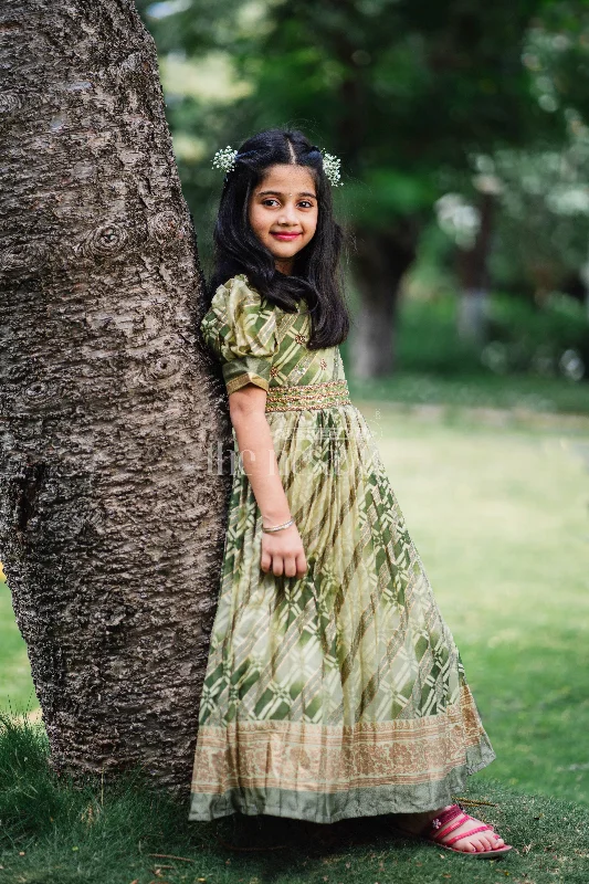 Wedding DressGirls Party Gown in Green Tissue Silk with Golden Floral Motifs and Pleated Full-Length Skirt Wedding DressGirls Party Gown in Green Tissue Silk with Golden Floral Motifs and Pleated Full-Length Skirt