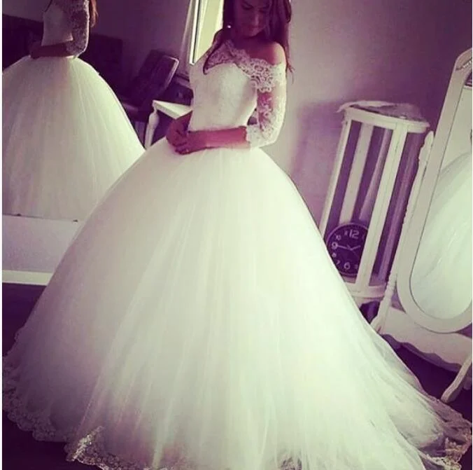 women's retro dressesVintage Romantic White Tulle Lace Long Sleeves Wedding Dresses Ball Gown 2018 Bridal Dresses women's retro dressesVintage Romantic White Tulle Lace Long Sleeves Wedding Dresses Ball Gown 2018 Bridal Dresses