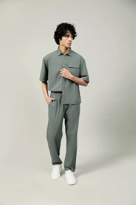 Men's Pattern-Play Shirts for a Fun TwistBUTTON DOWN BOXY FIT SHIRT