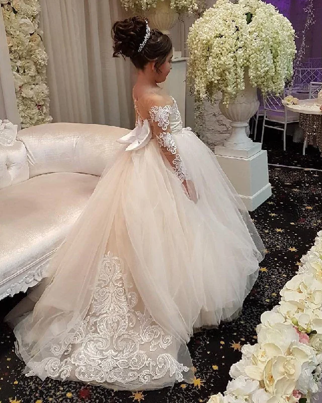 women's fashionable dressesLong Sleeves Lace Ball Gown Flower Girl Dresses with Bow First Communion Girls Dress