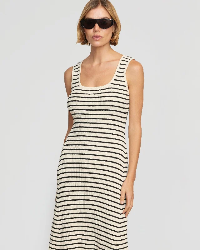 Sofia Ribbed Maxi Dress