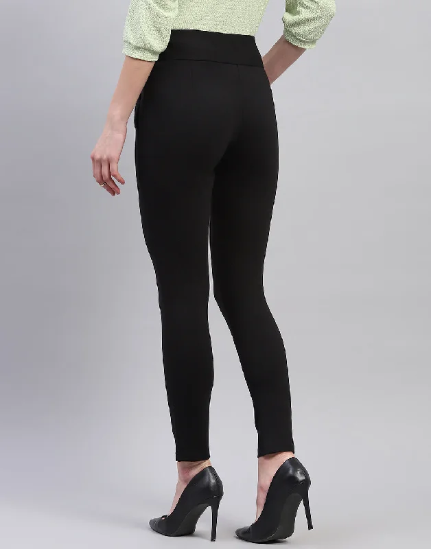 Women Black Solid Regular Fit Jegging