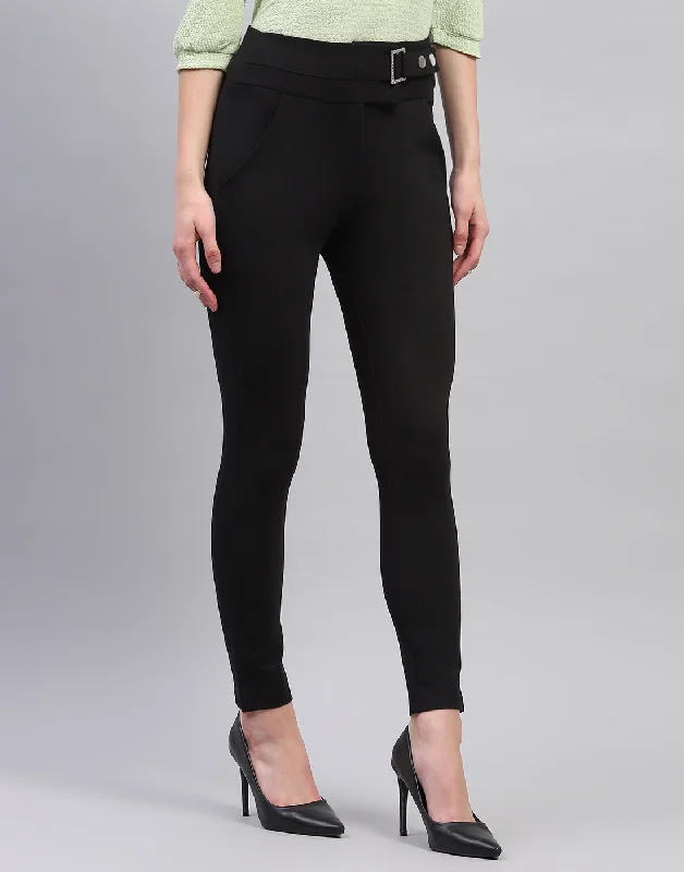 Women Black Solid Regular Fit Jegging