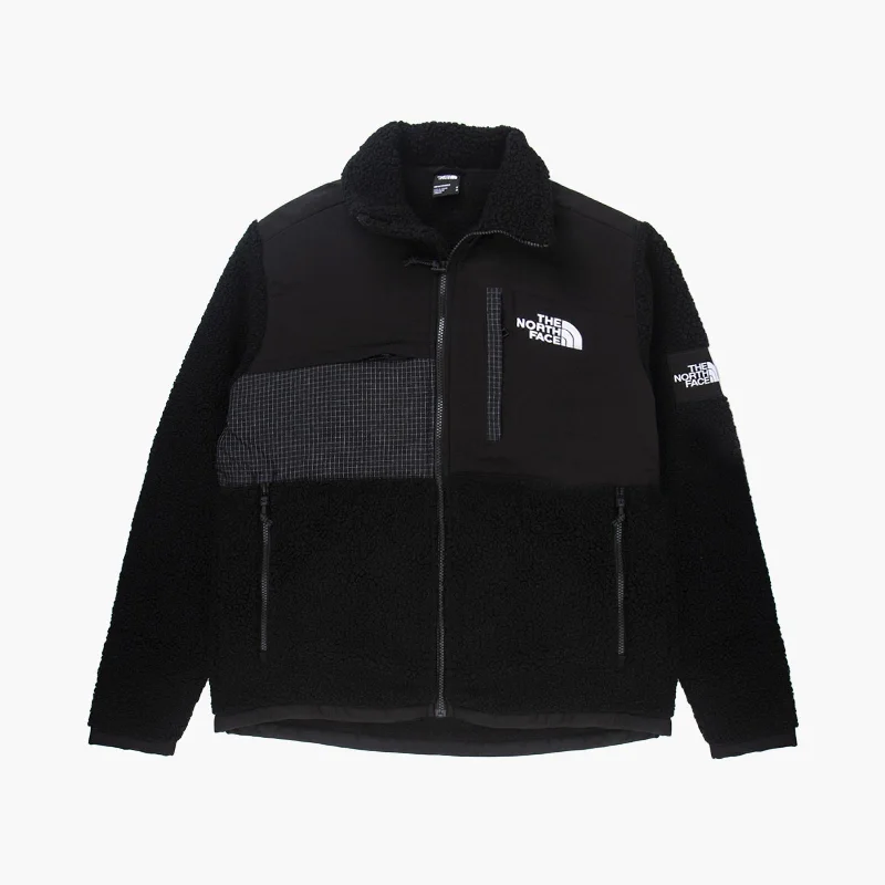 Men's Coats with Slim FitsThe North Face Seasonal Denali Jacket