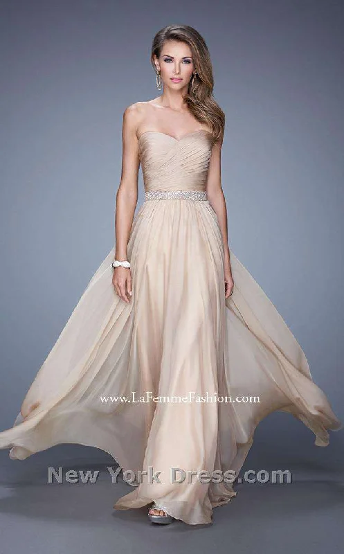 women's easy-to-wear dressesLa Femme 20527CL Dress