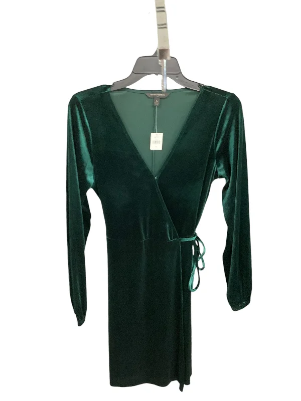 women's ruffle dressesDress Casual Short By Banana Republic In Green, Size: 4